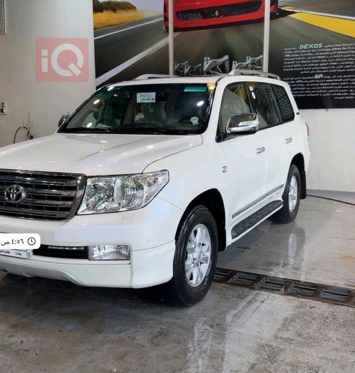 تويوتا لاندكروزر